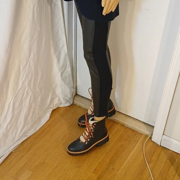 Stunning Marc Fisher Black Leather And 100% Shearling Booties - Picture 11 of 16